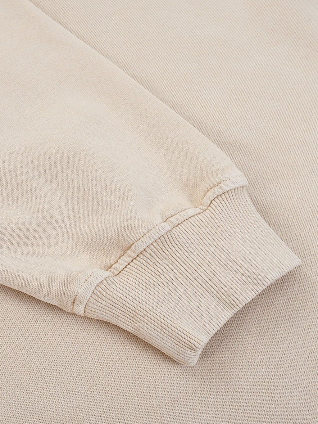 sweatshirt,Louis metric